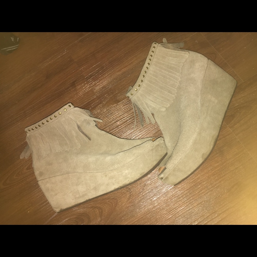 Chocolat blu fringe suede wedges